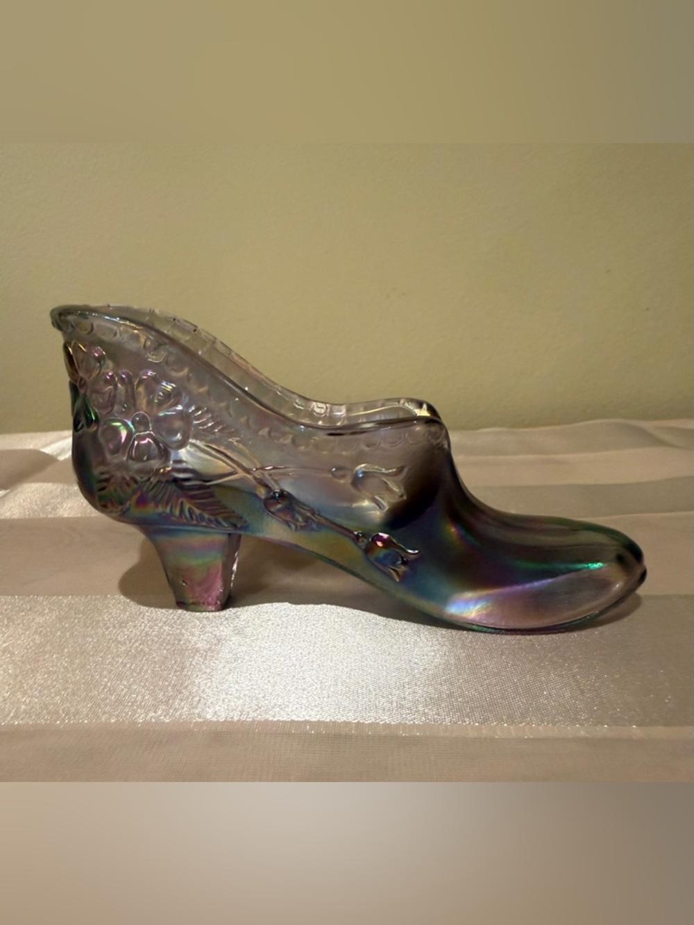 Fenton Amethyst Carnival Glass "Daisy and Button" slipper